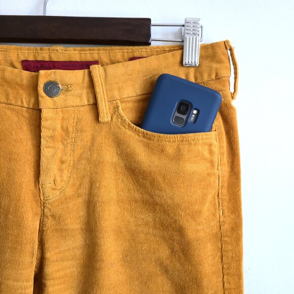 Banana Republic Limited Edition Corduroy Pants | Size 4 - Picture 4 of 11